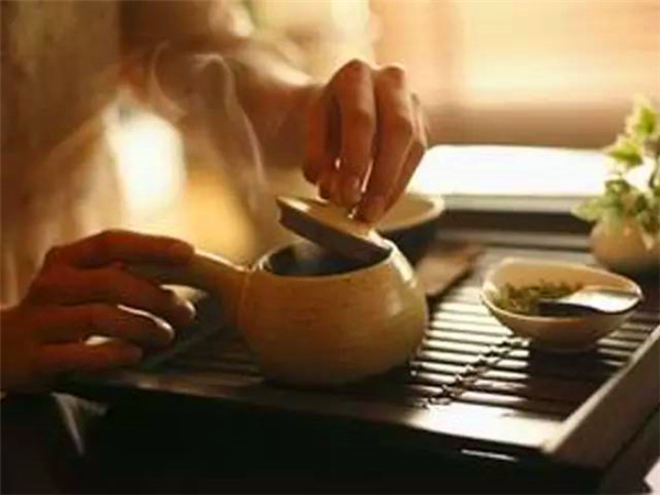 茶具有强大保健作用，茶功效